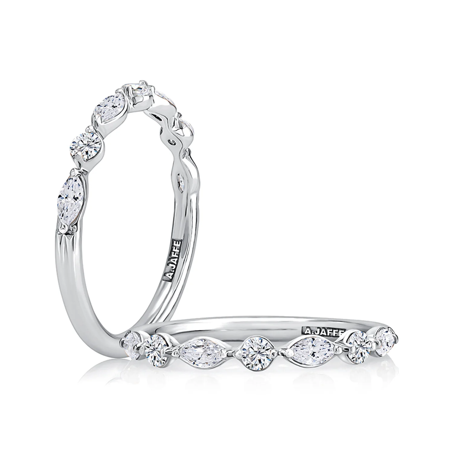 A.JAFFE Alternating Diamond Wedding Band - Image 3