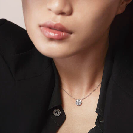 Hearts On Fire 18K Tessa Diamond Circle Pendant - 0.25ctw - Image 4