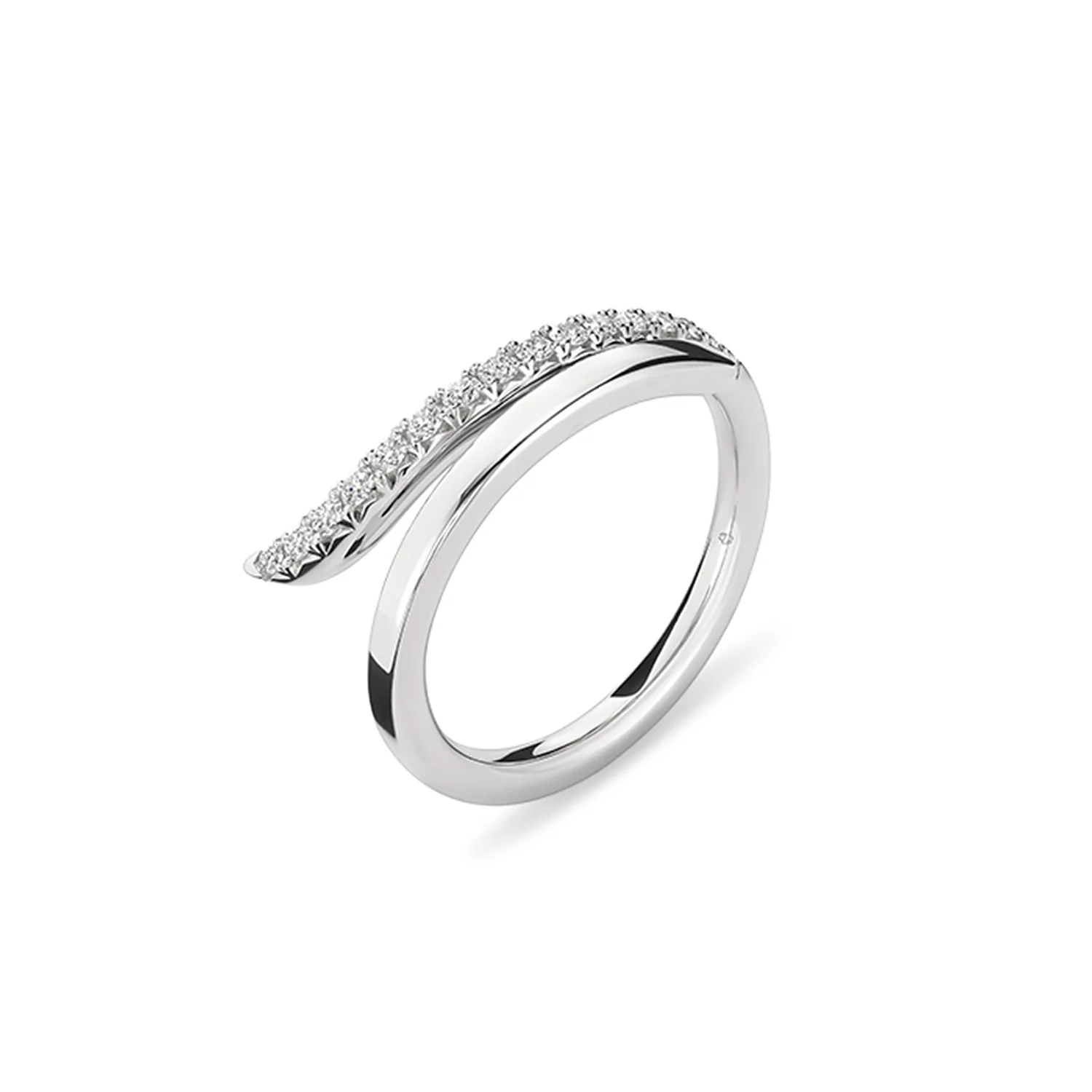 Hearts On Fire 18K VELA French Diamond Pavé Ring - Image 2