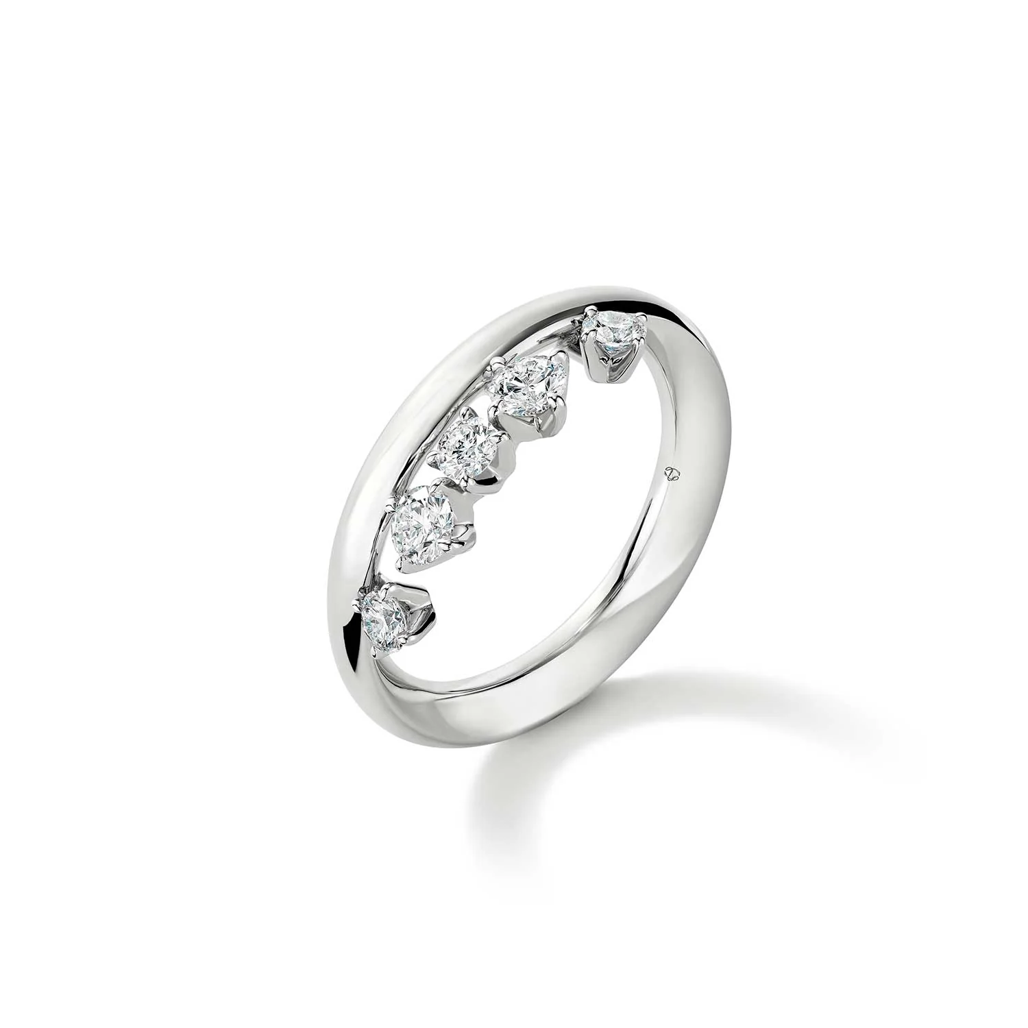 Hearts On Fire 18K Barre Floating Diamond Ring - Image 2