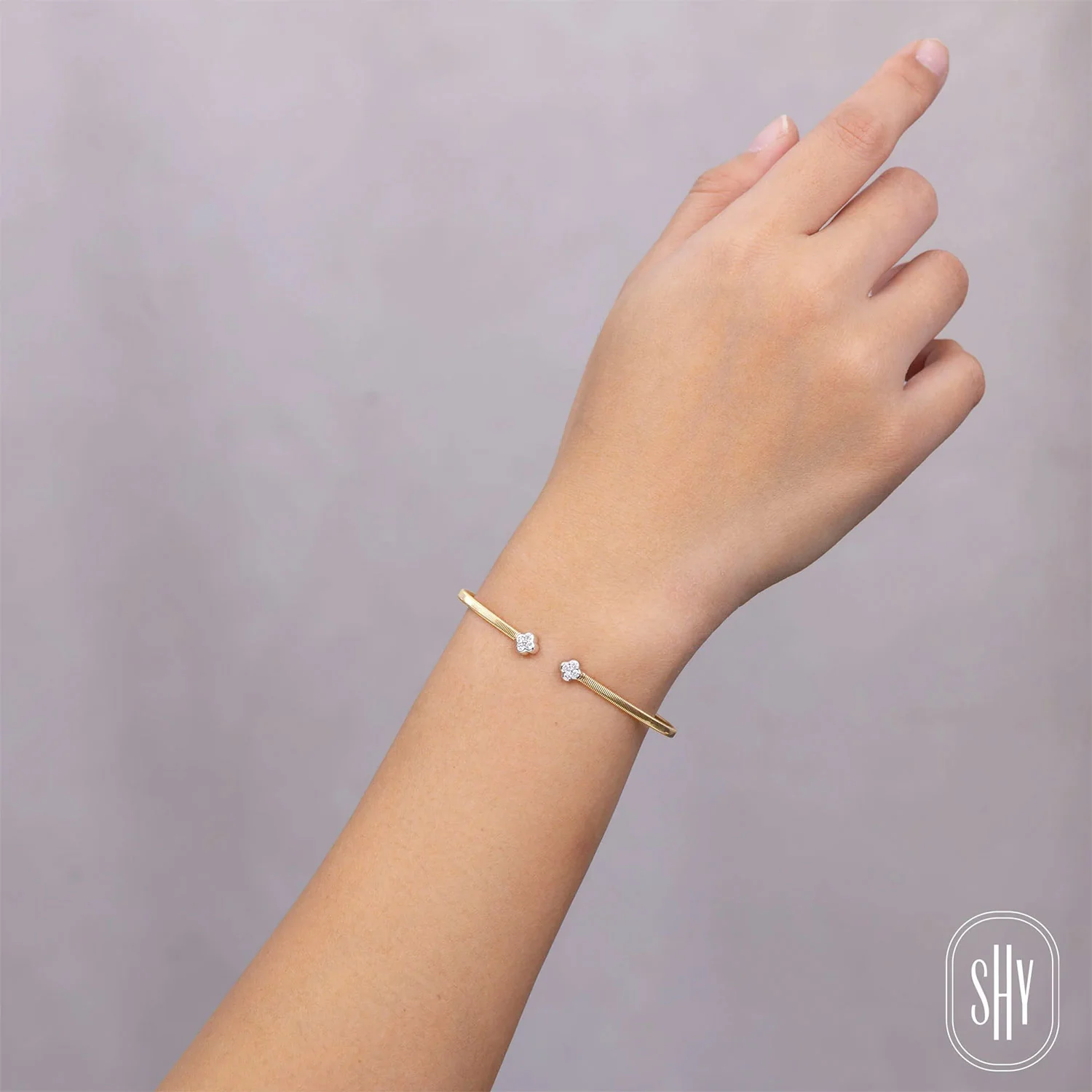 Shy Creation 14K Two-Tone Diamond Clover Bangle - Image 3